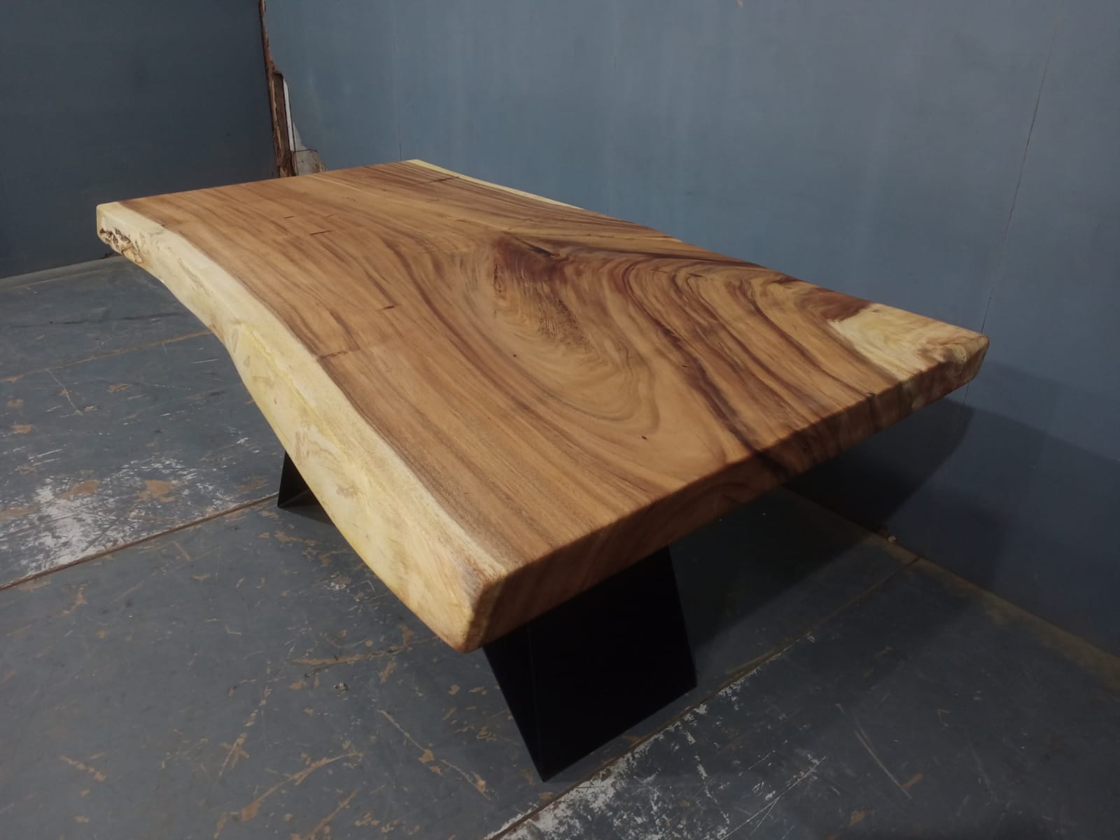 Live Edge Tables