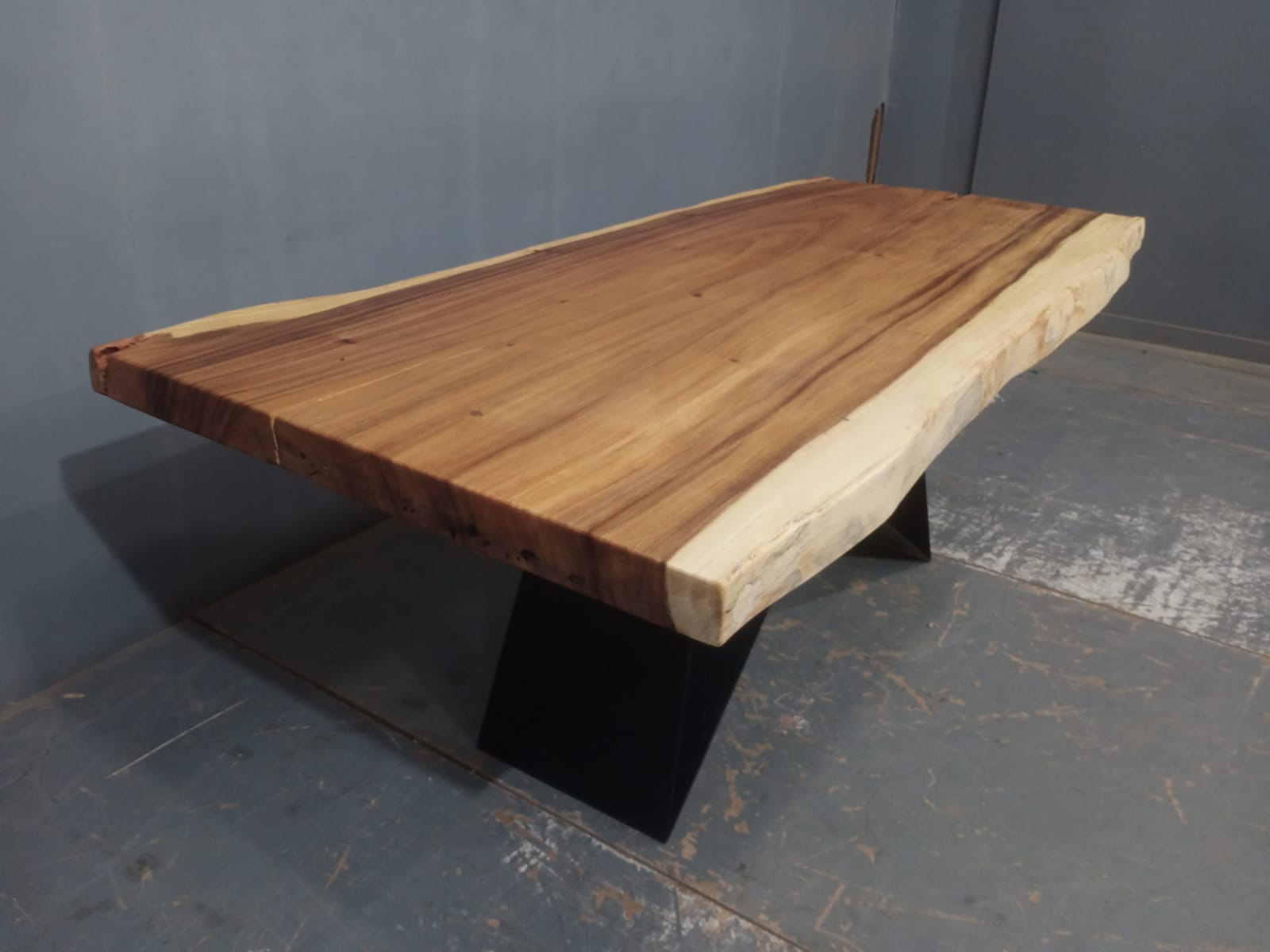 Live Edge Tables