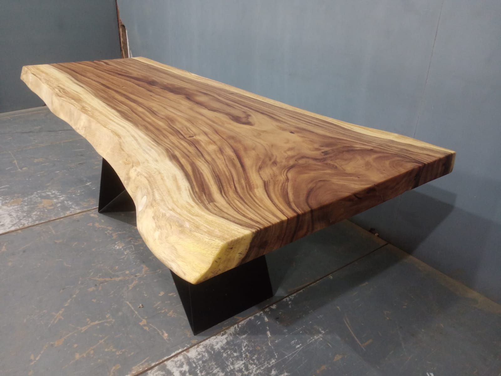 Live Edge Tables