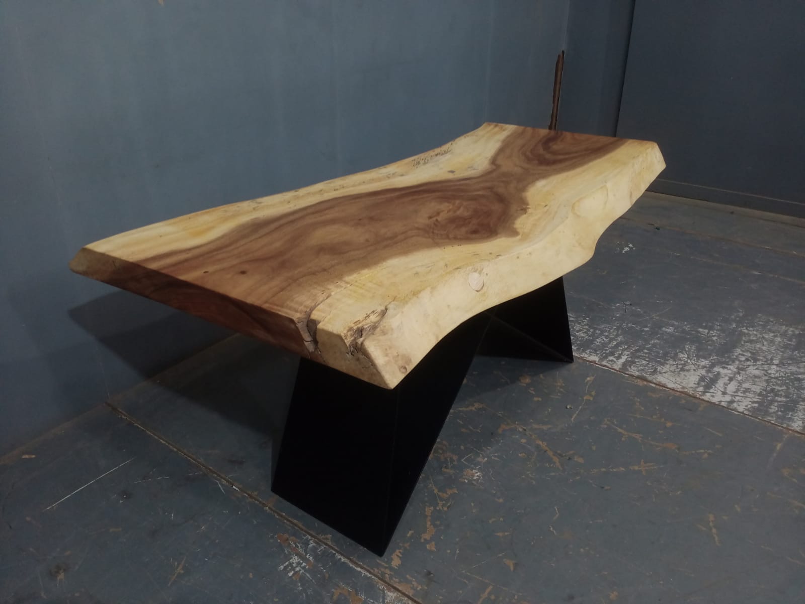 Live Edge Tables