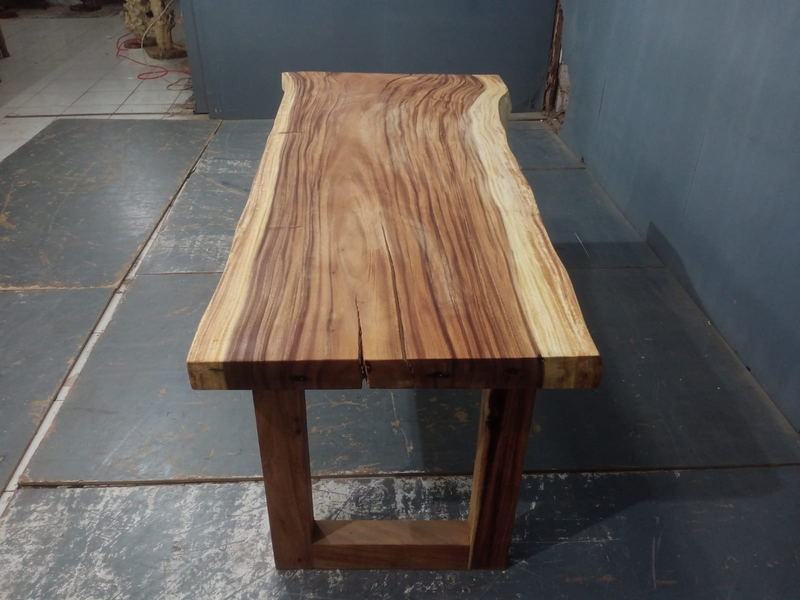 Live Edge Tables