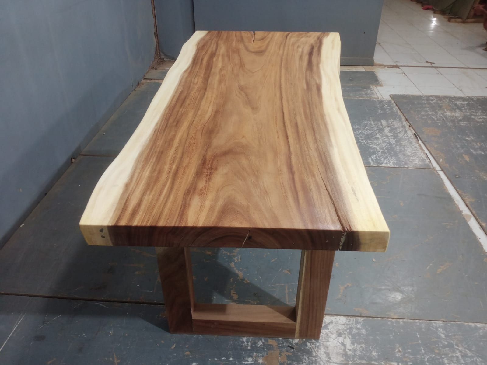 Live Edge Tables