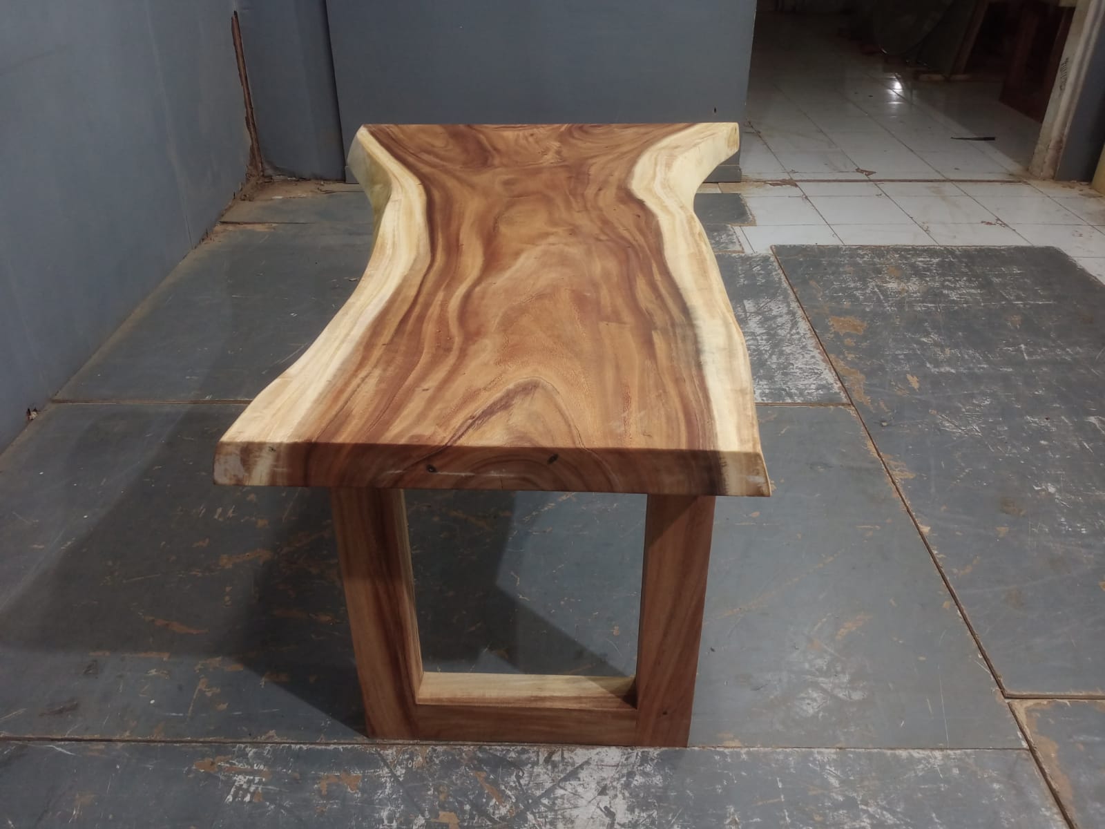 Live Edge Tables
