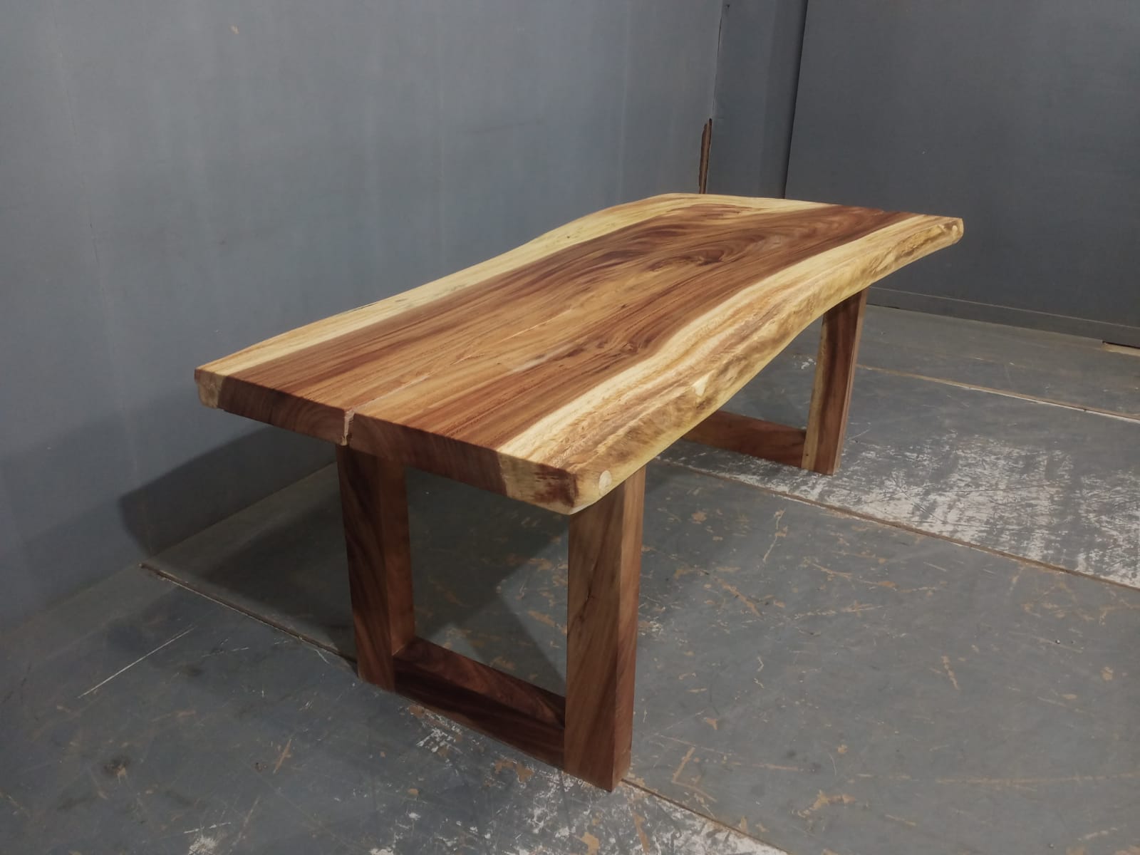 Live Edge Tables
