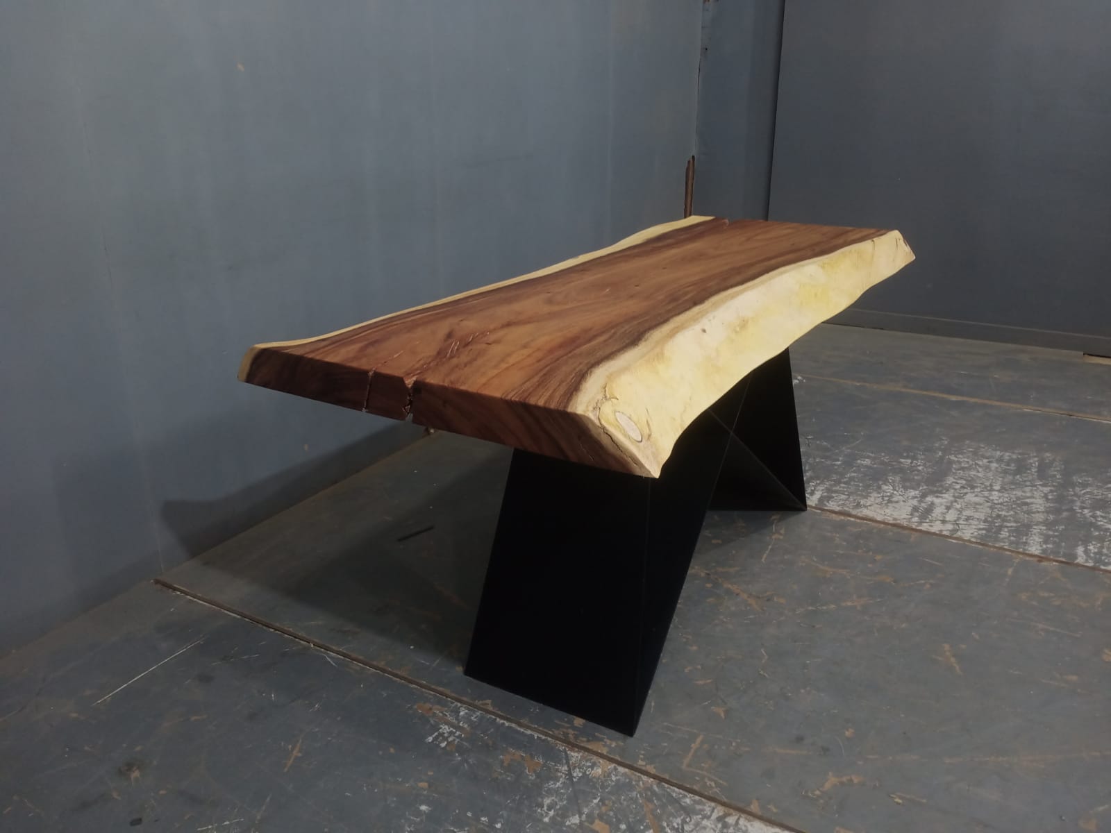Live Edge Tables