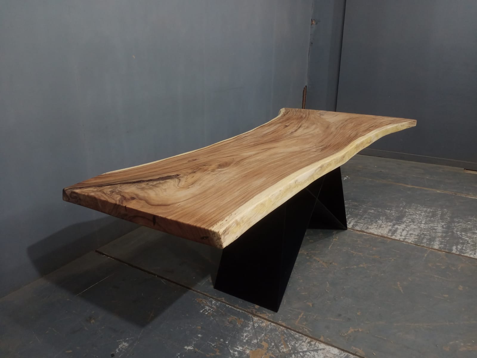 Live Edge Tables