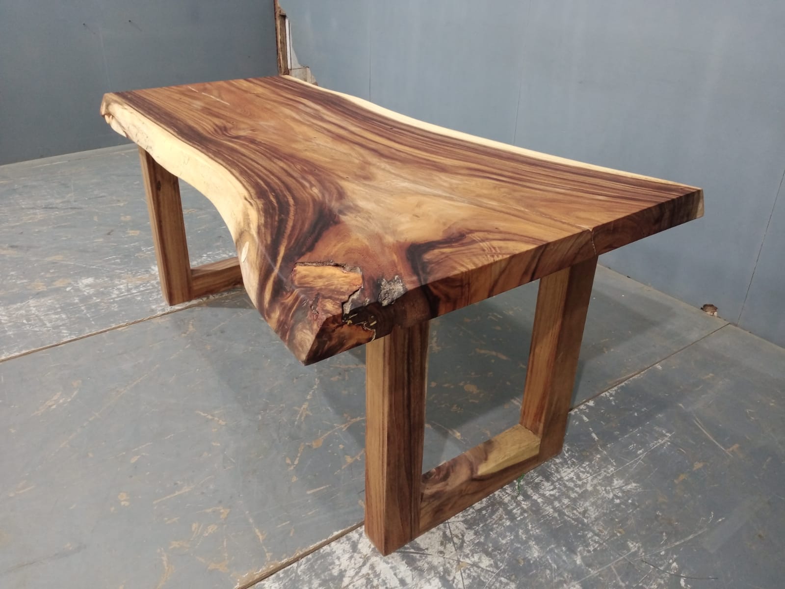 Live Edge Tables