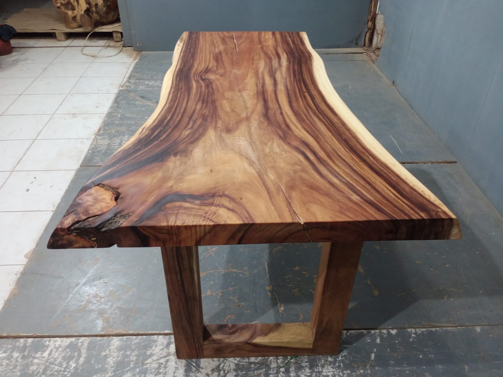 Live Edge Tables
