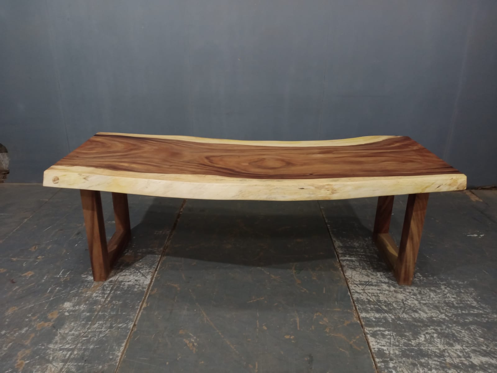 LIVE EDGE TABLES