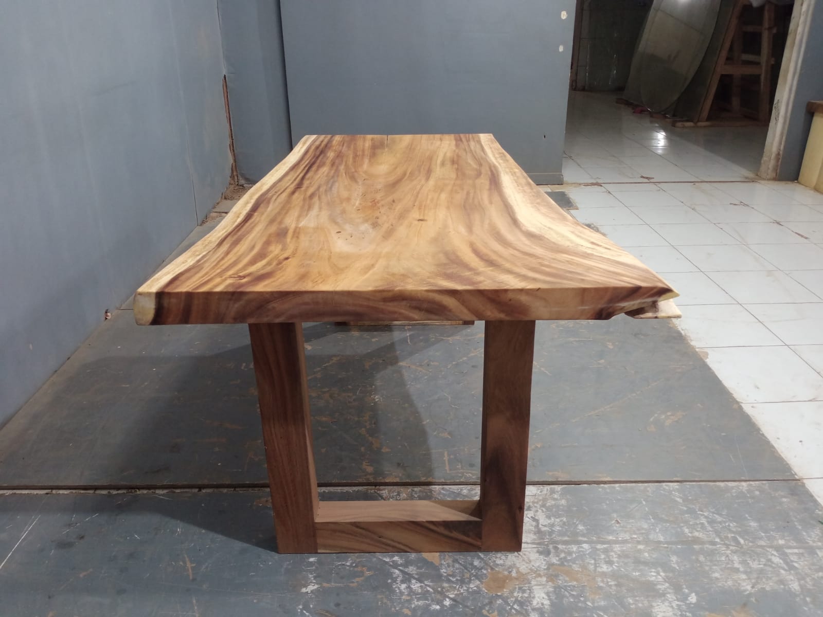 Live Edge Tables