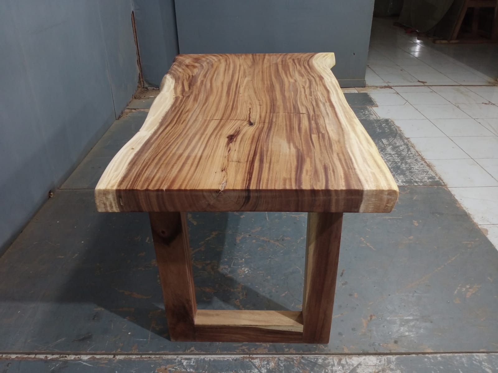 Live Edge Tables
