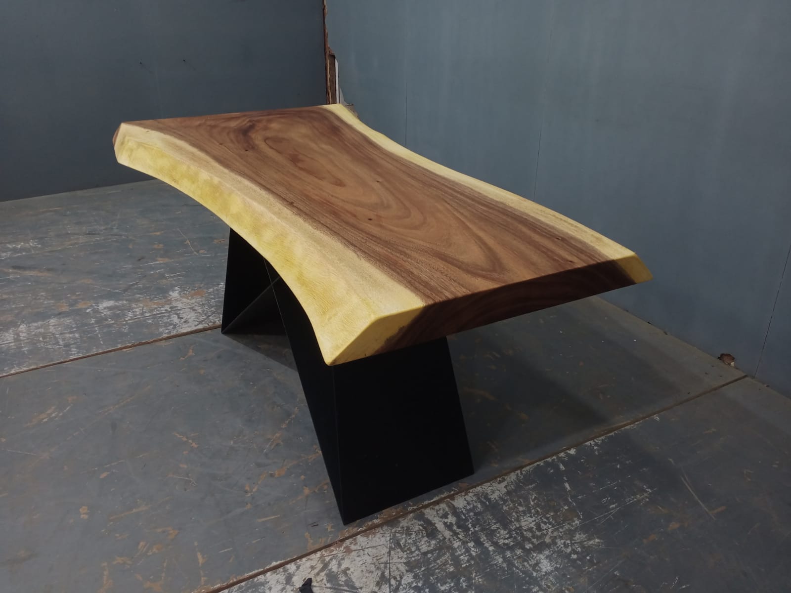 Live Edge Tables