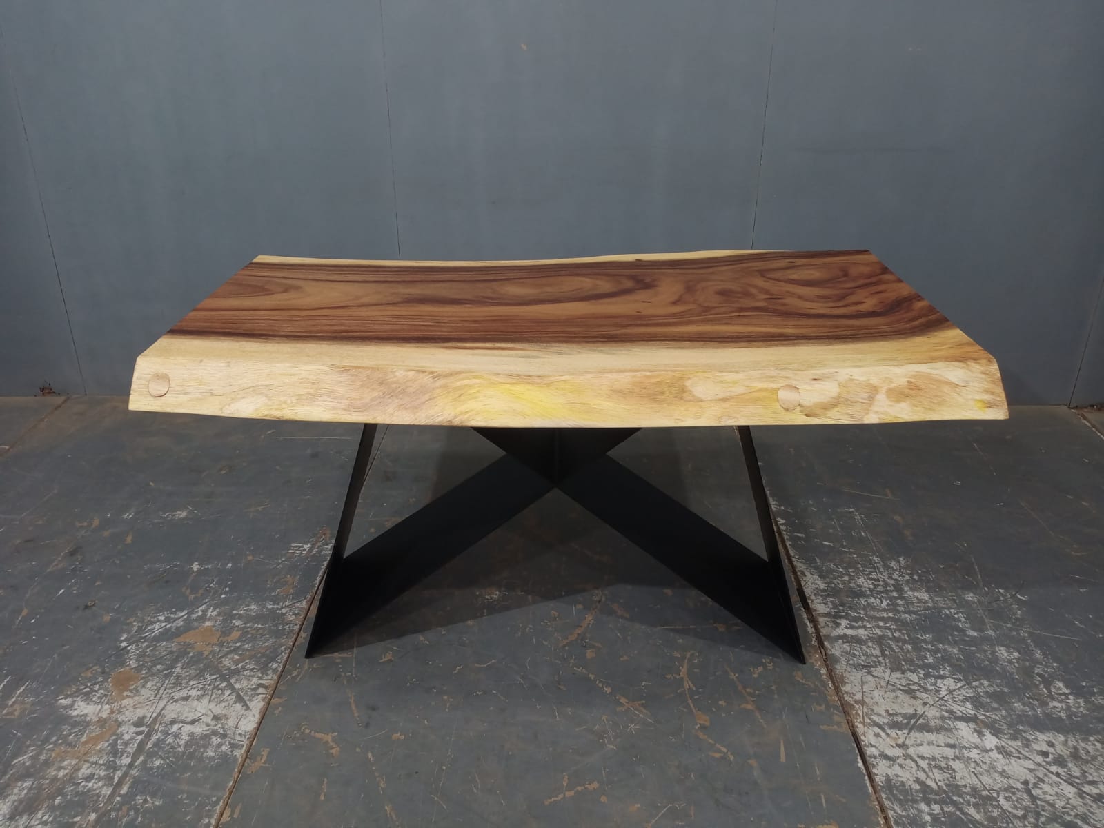 LIVE EDGE TABLES