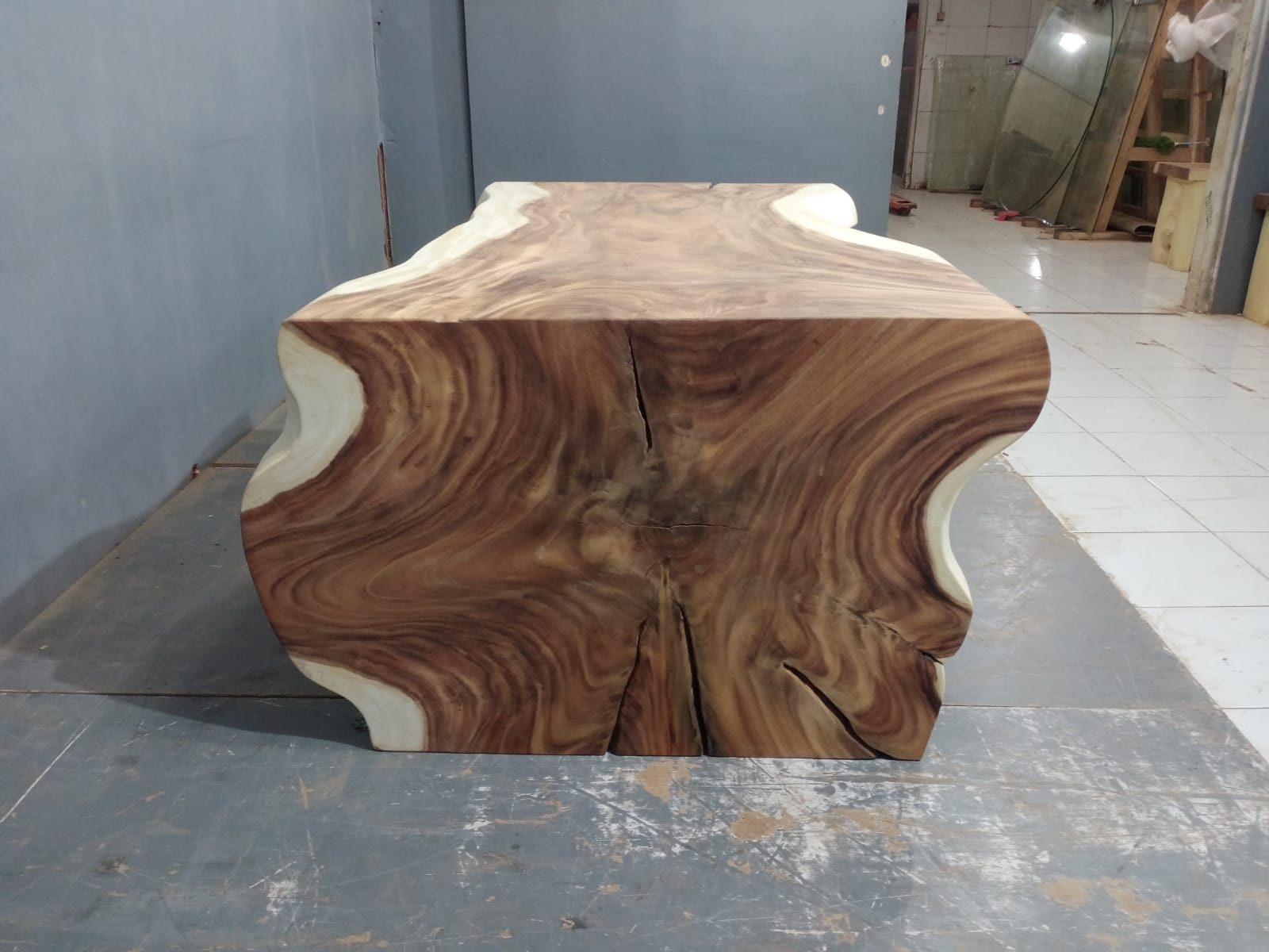 Live Edge Tables