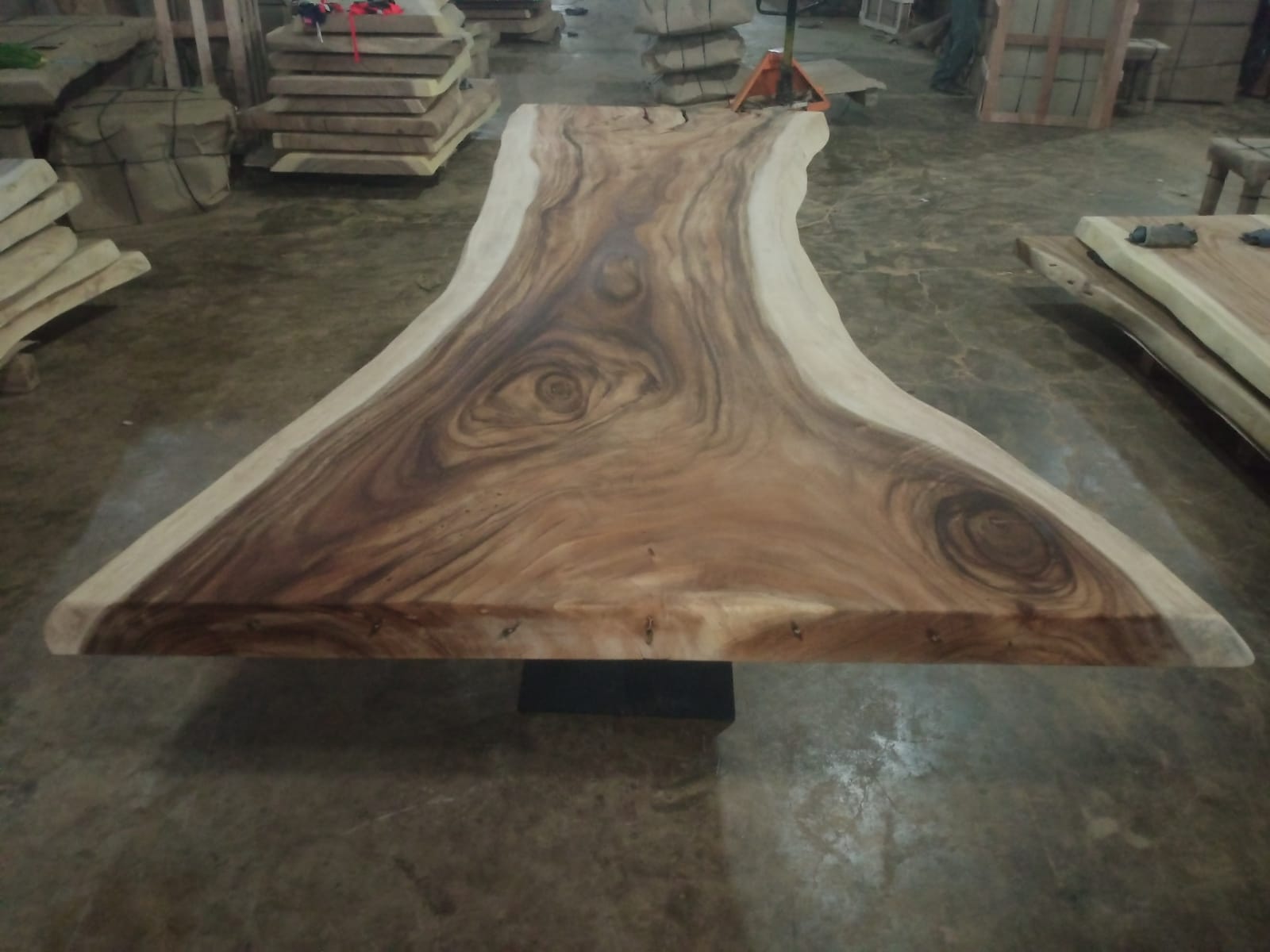 Live Edge Tables