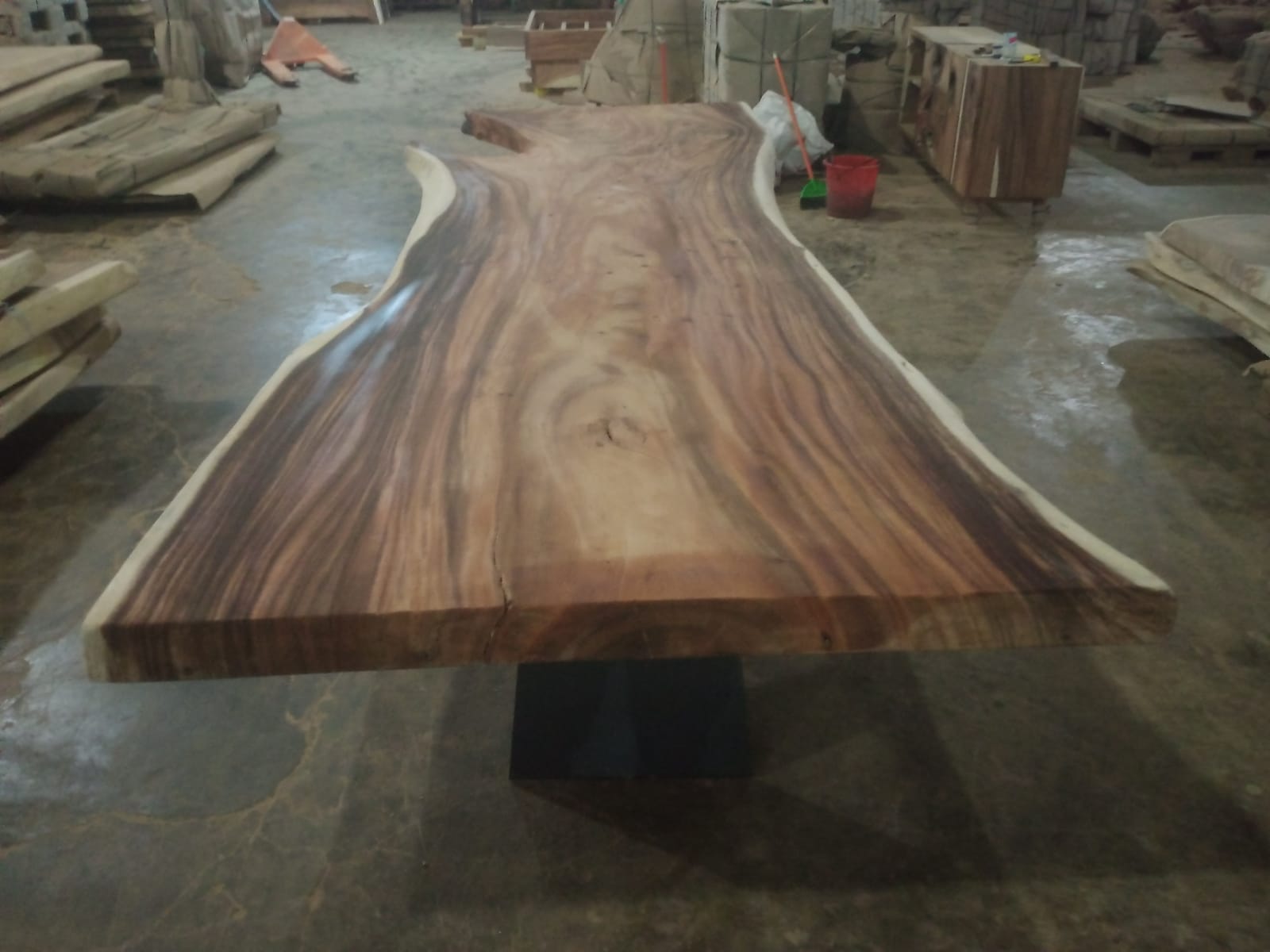 Live Edge Tables