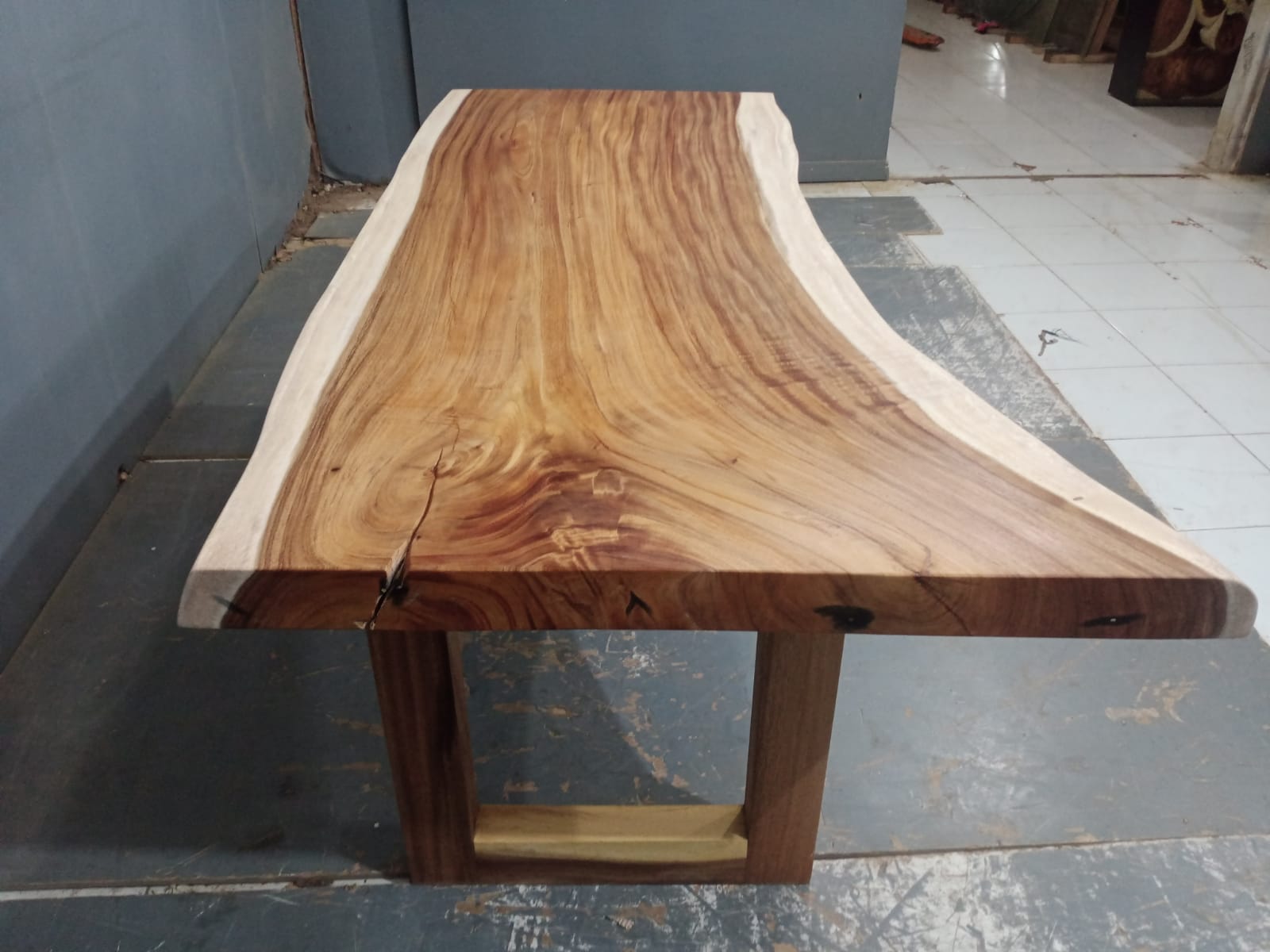 Live Edge Tables