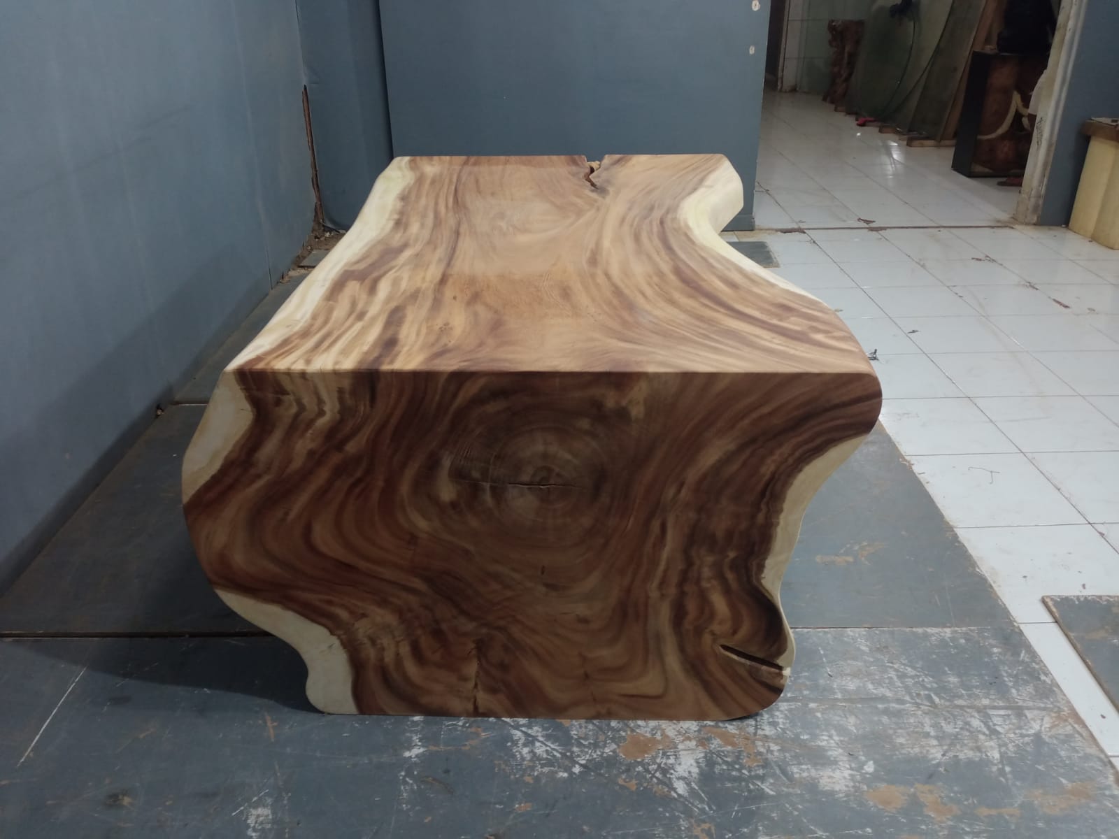 Live Edge Tables