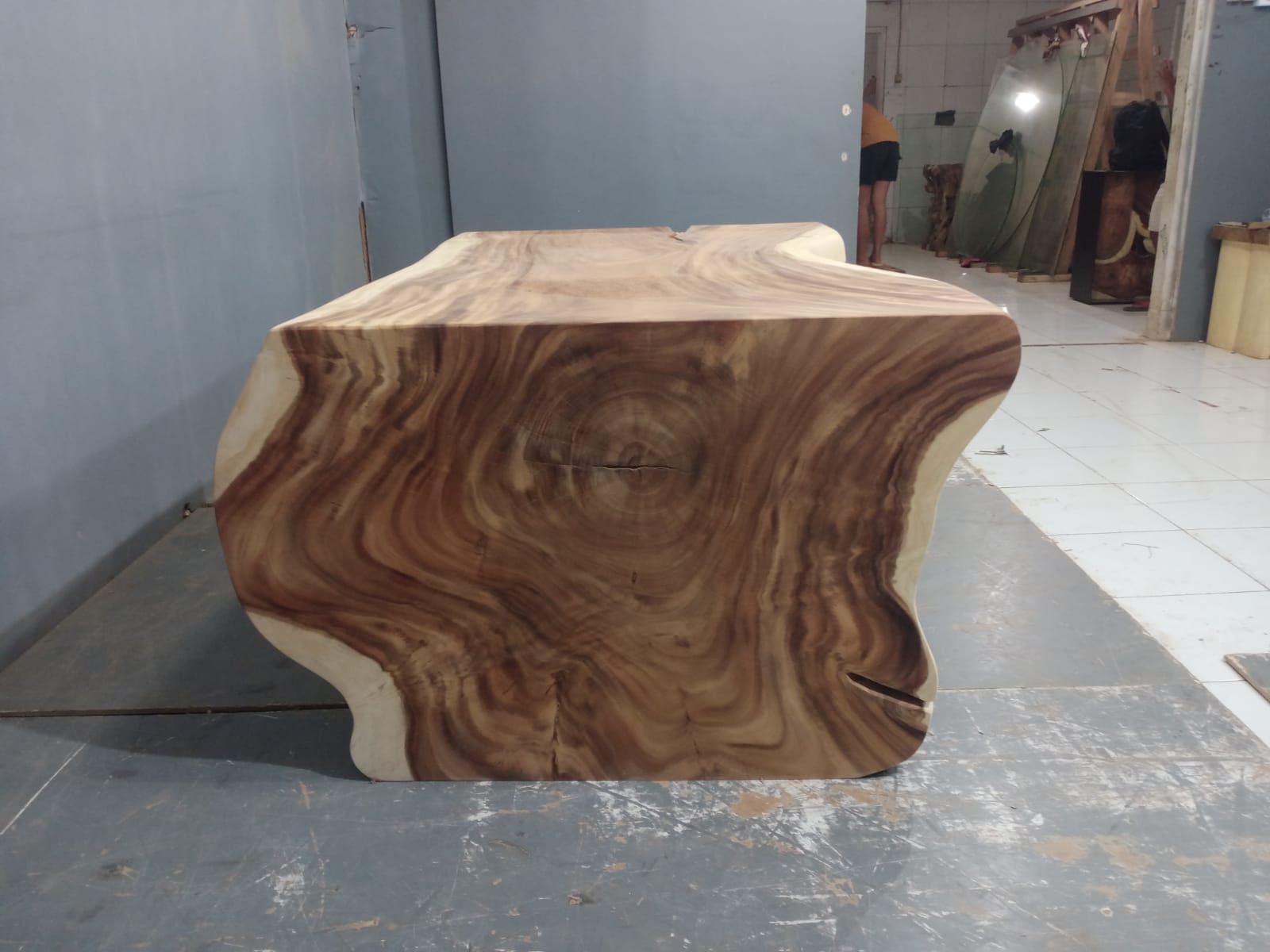 Live Edge Tables