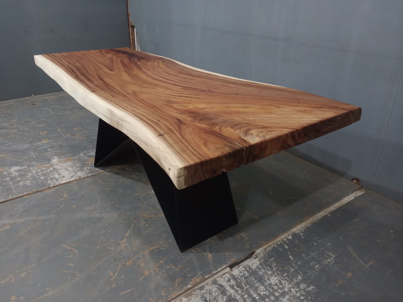 Live Edge Tables