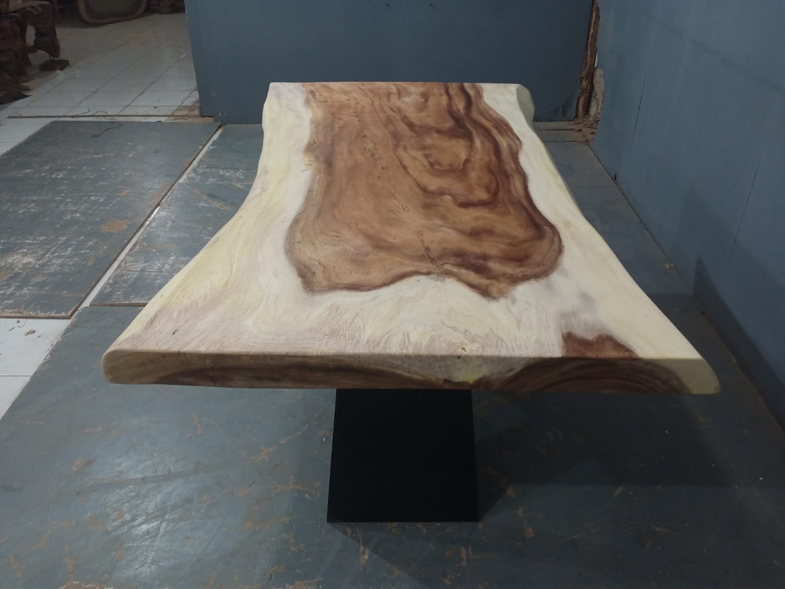 Live Edge Tables