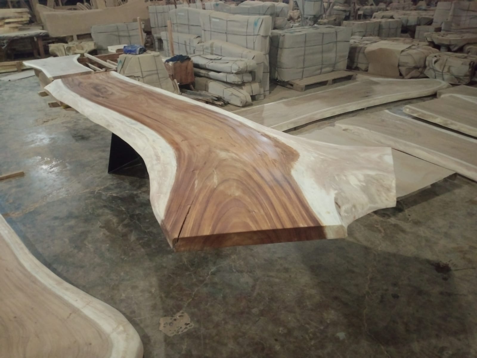 Live Edge Tables