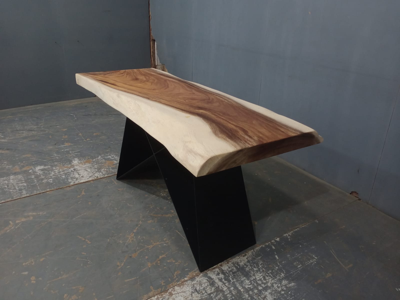Live Edge Tables