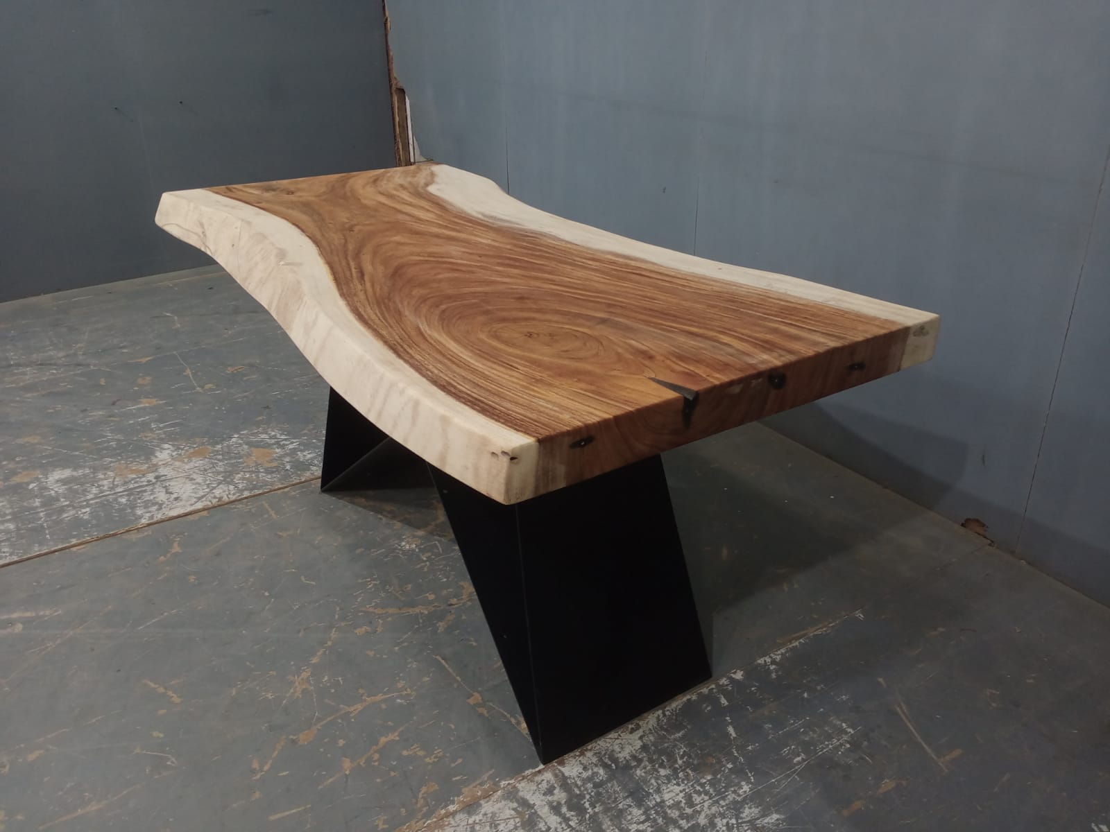 Live Edge Tables