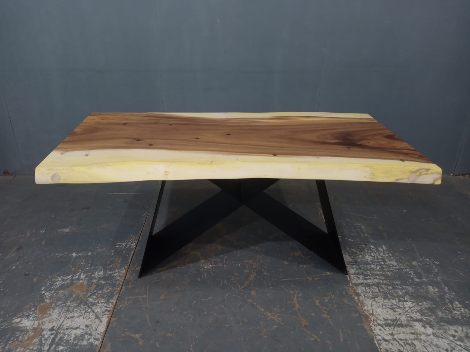 LIVE EDGE TABLES