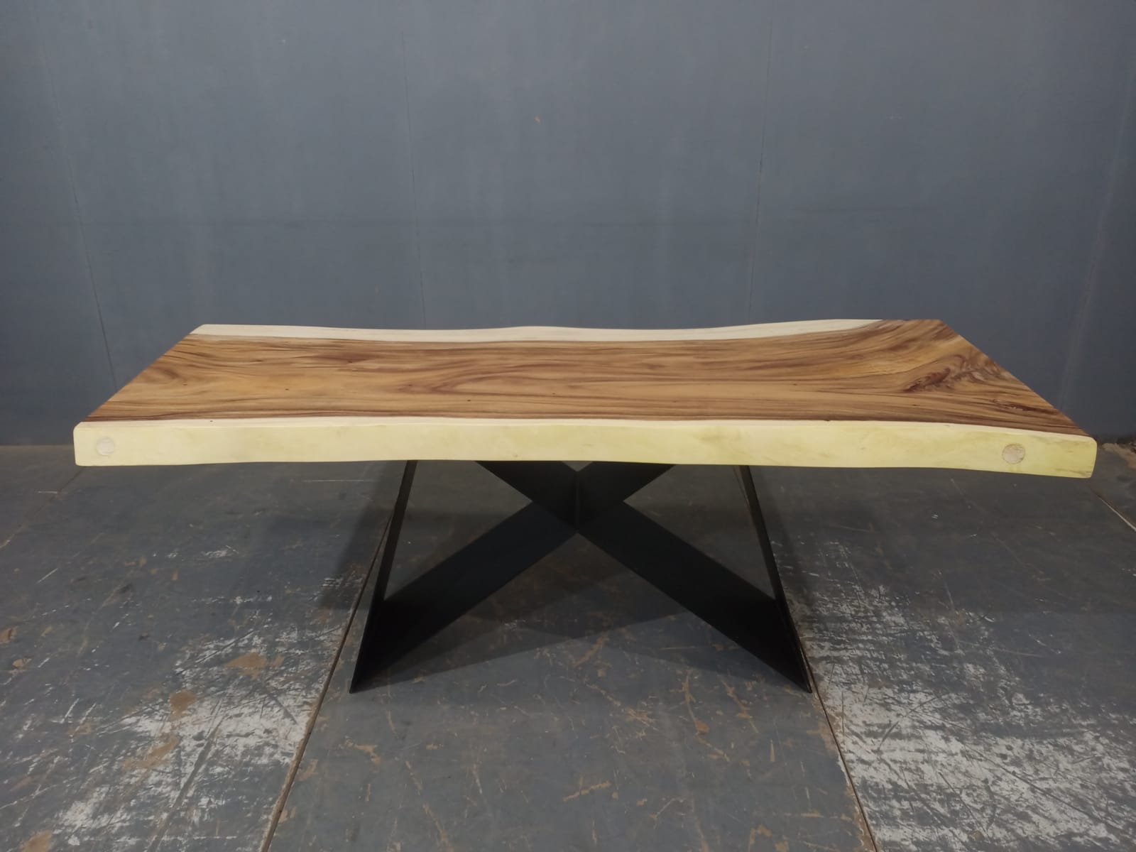 LIVE EDGE TABLES