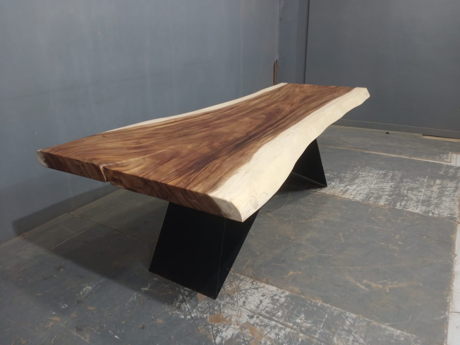 Live Edge Tables