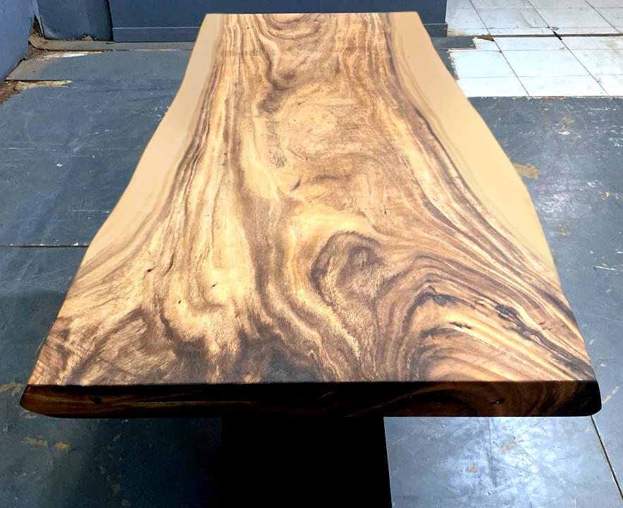 LIVE EDGE TABLES