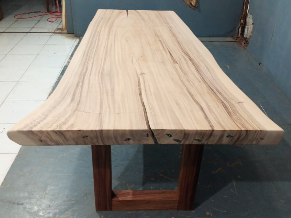 Live Edge Tables