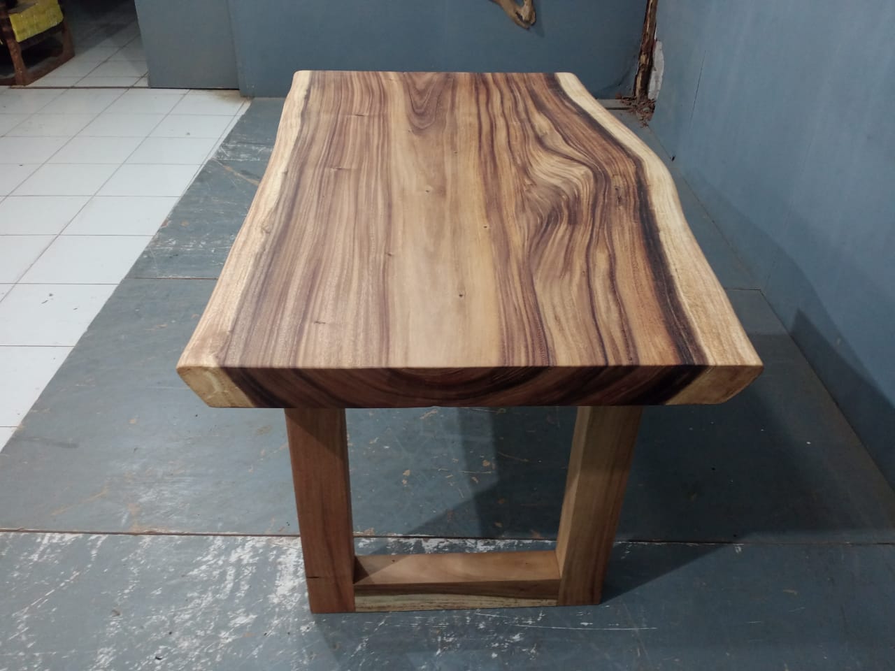 Live Edge Tables