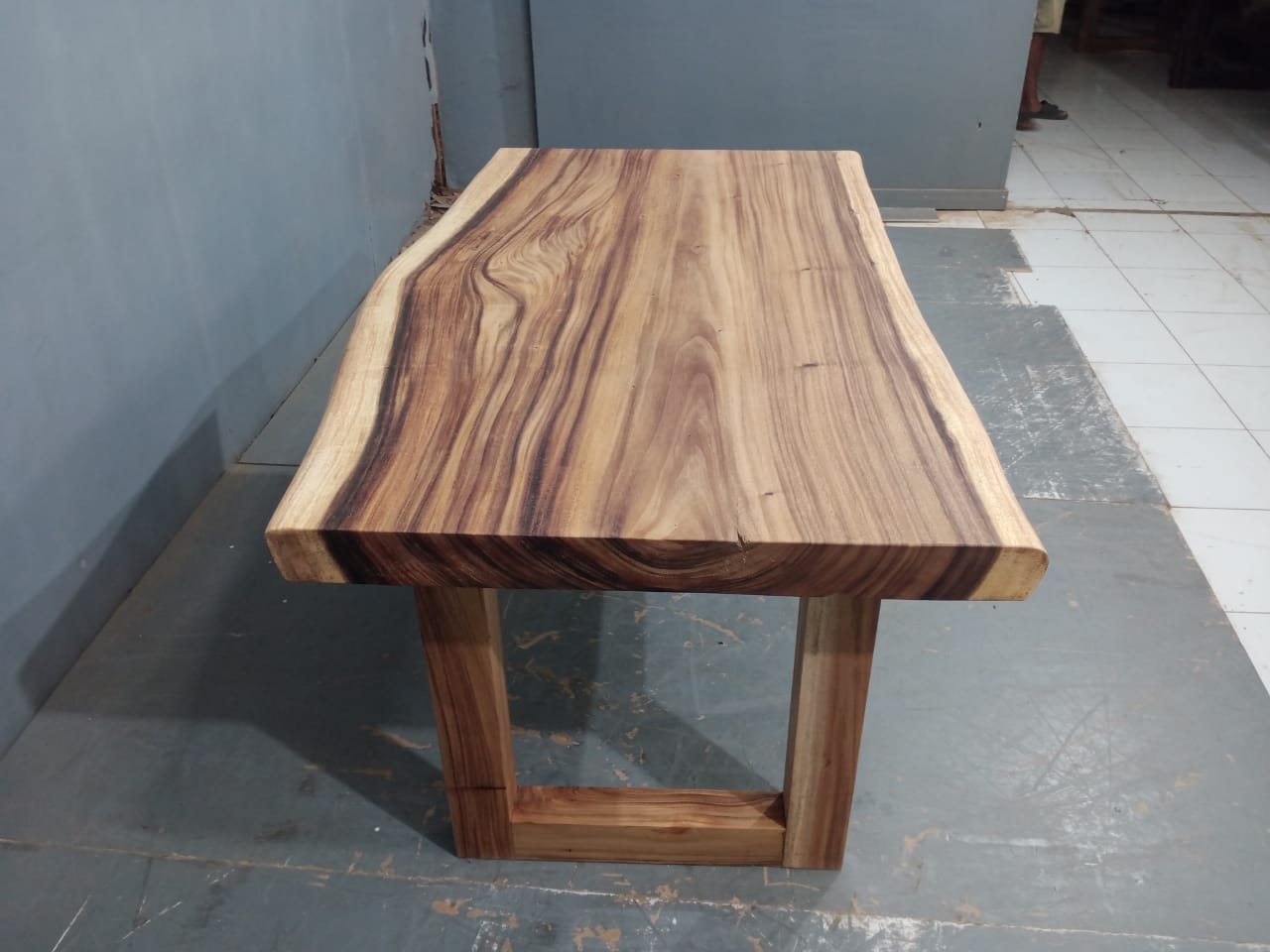 Live Edge Tables