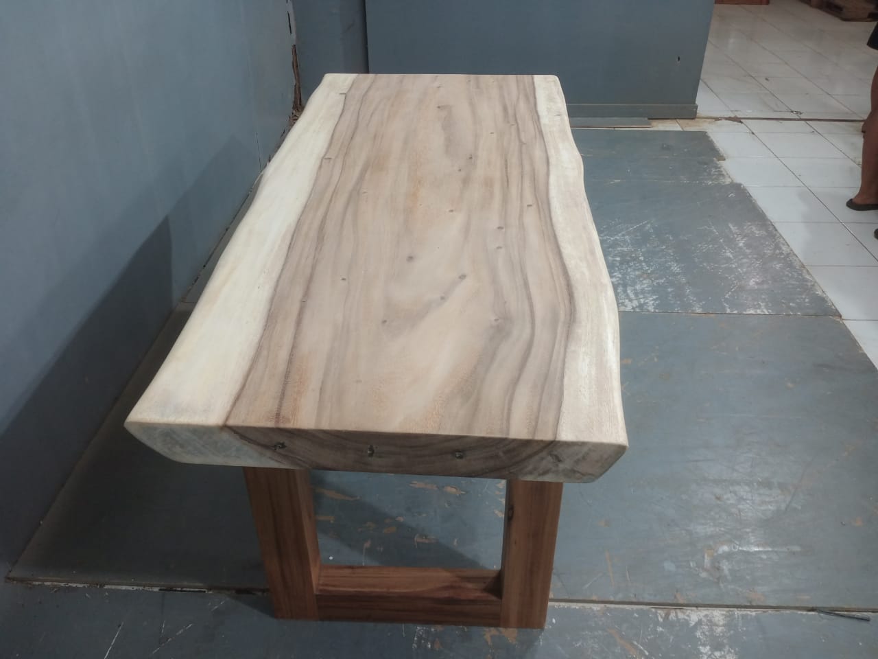Live Edge Tables