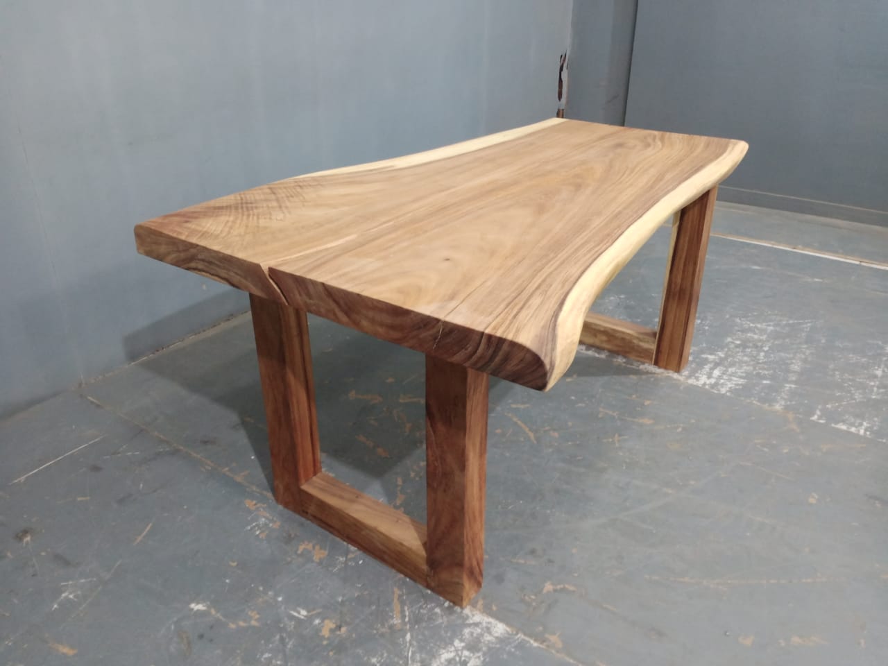 Live Edge Tables