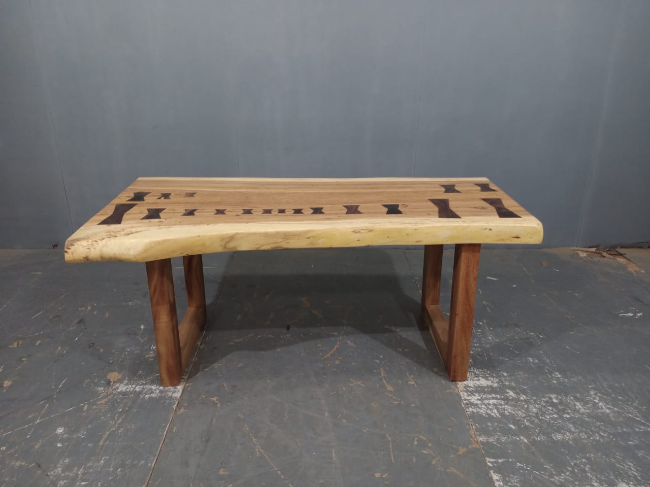 LIVE EDGE TABLES