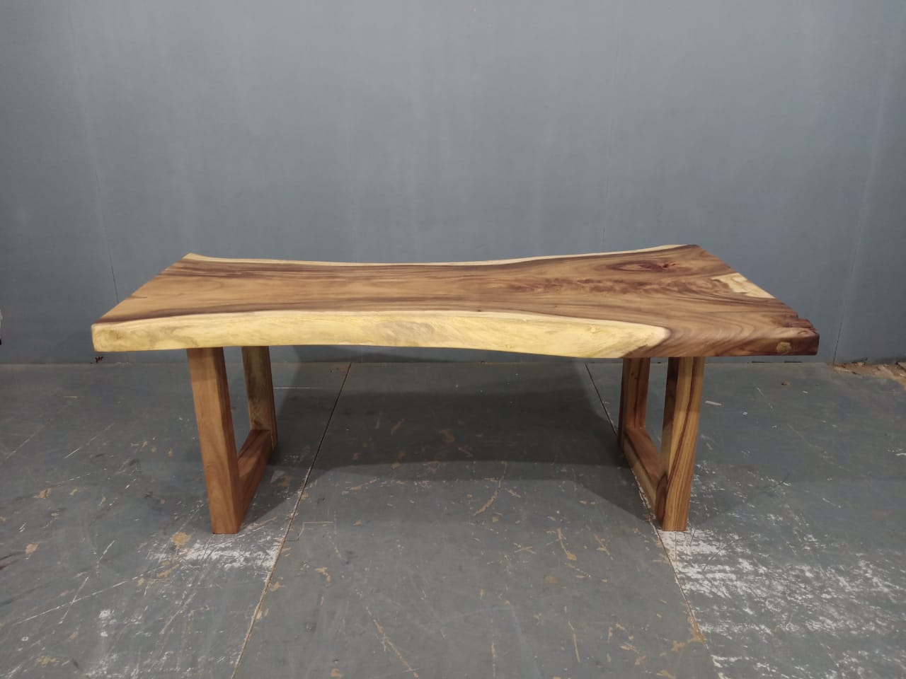 LIVE EDGE TABLES