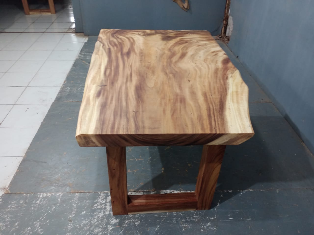 Live Edge Tables