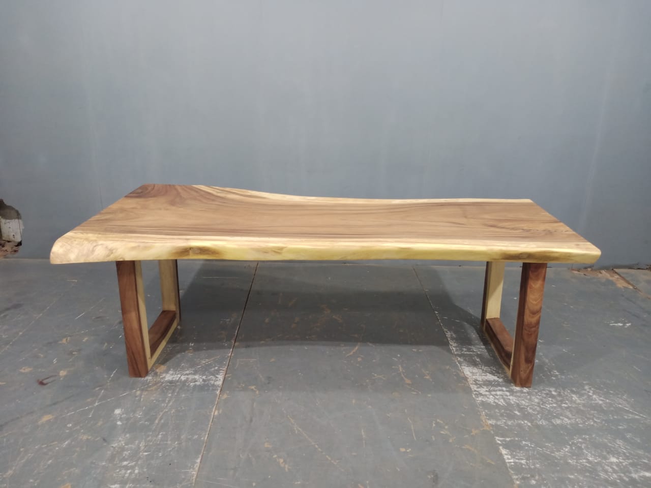 LIVE EDGE TABLES