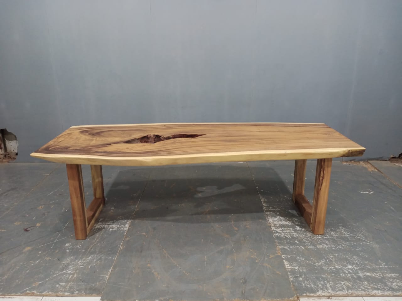 LIVE EDGE TABLES