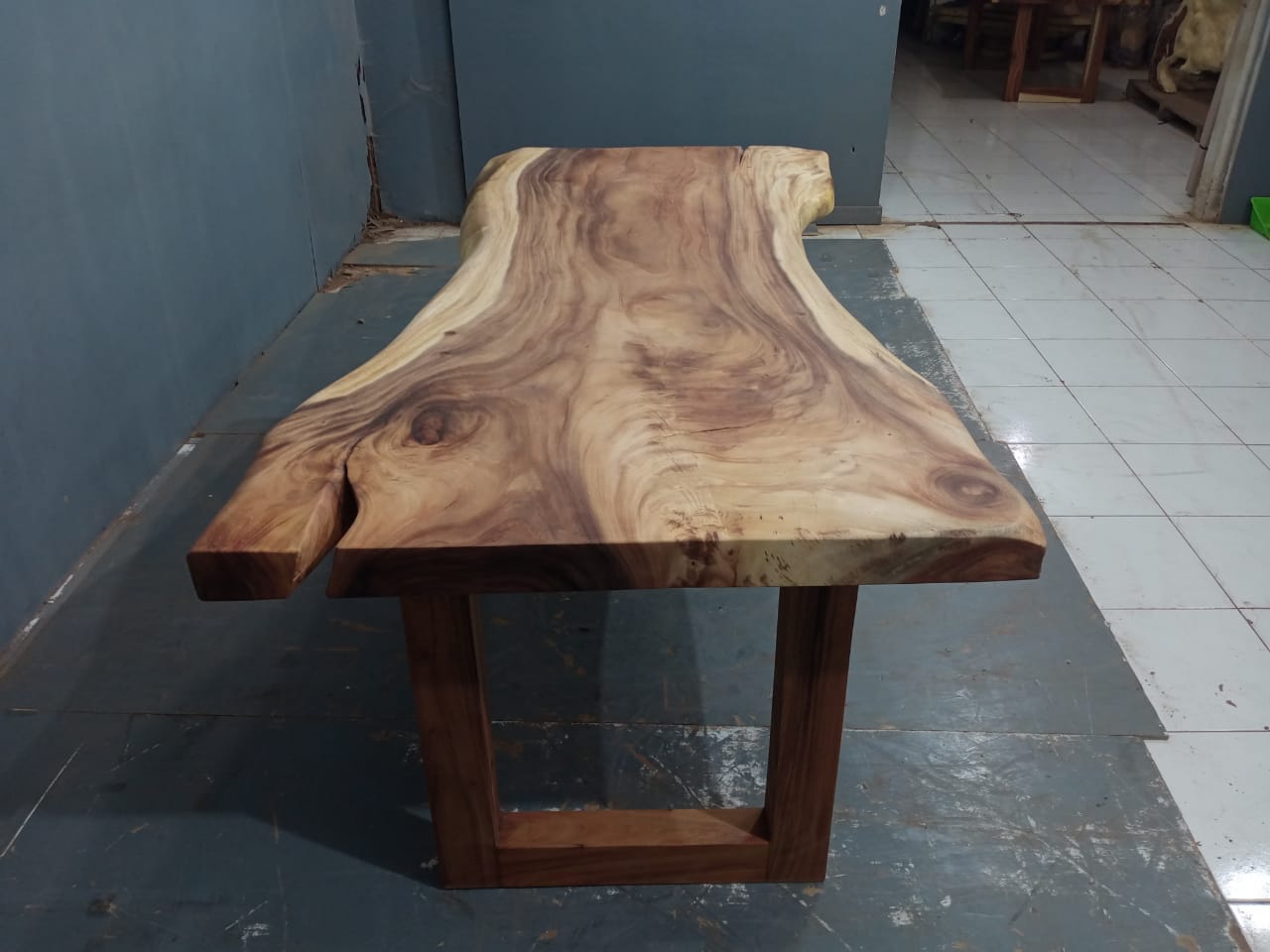 Live Edge Tables