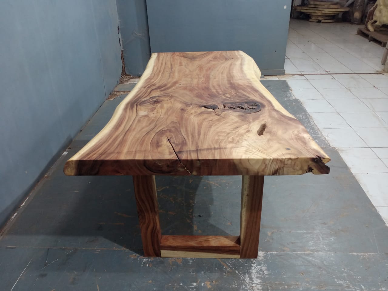 Live Edge Tables