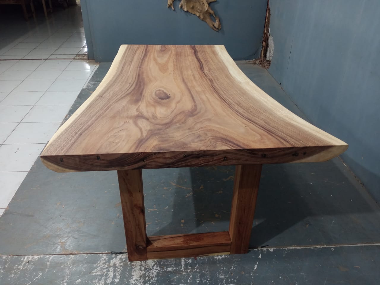 Live Edge Tables