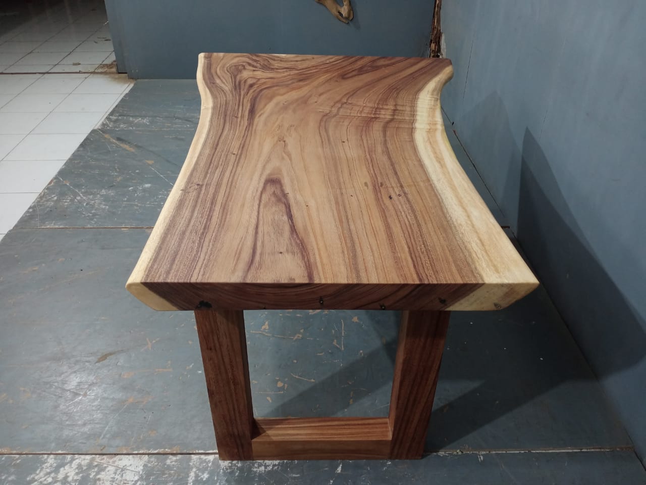 Live Edge Tables
