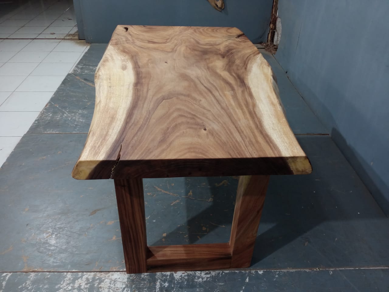 Live Edge Tables