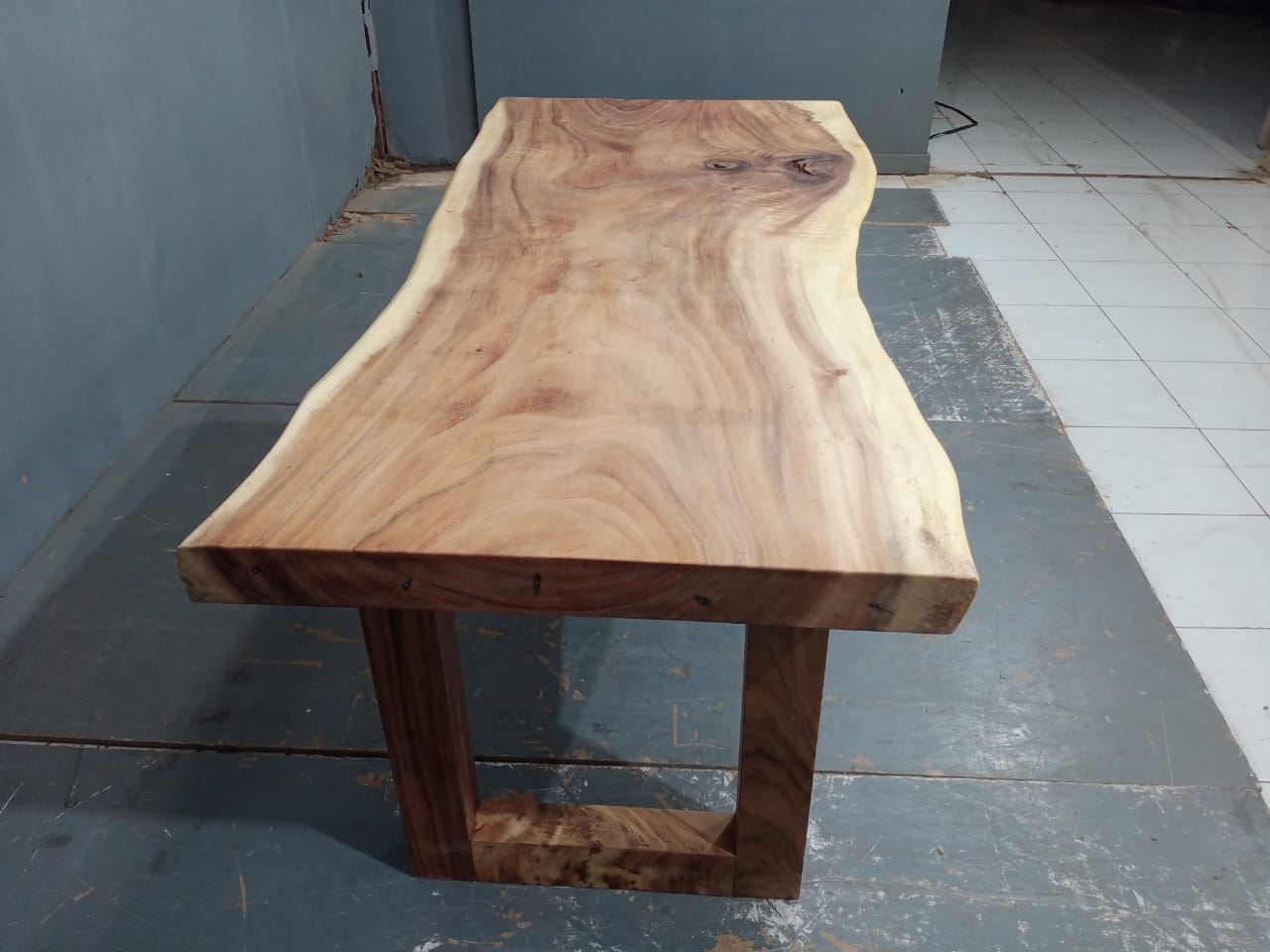 Live Edge Tables