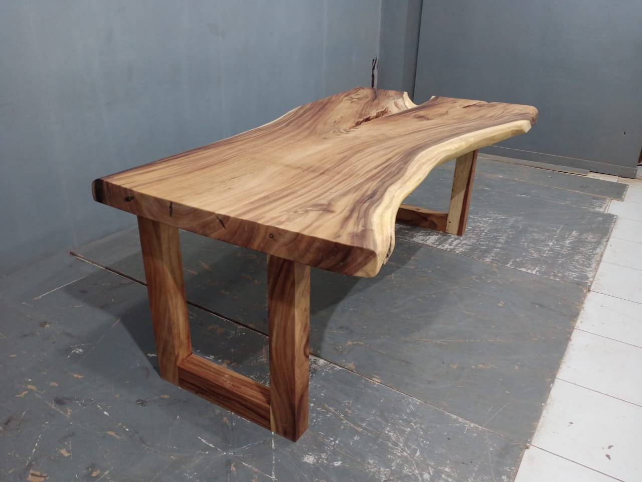 Live Edge Tables