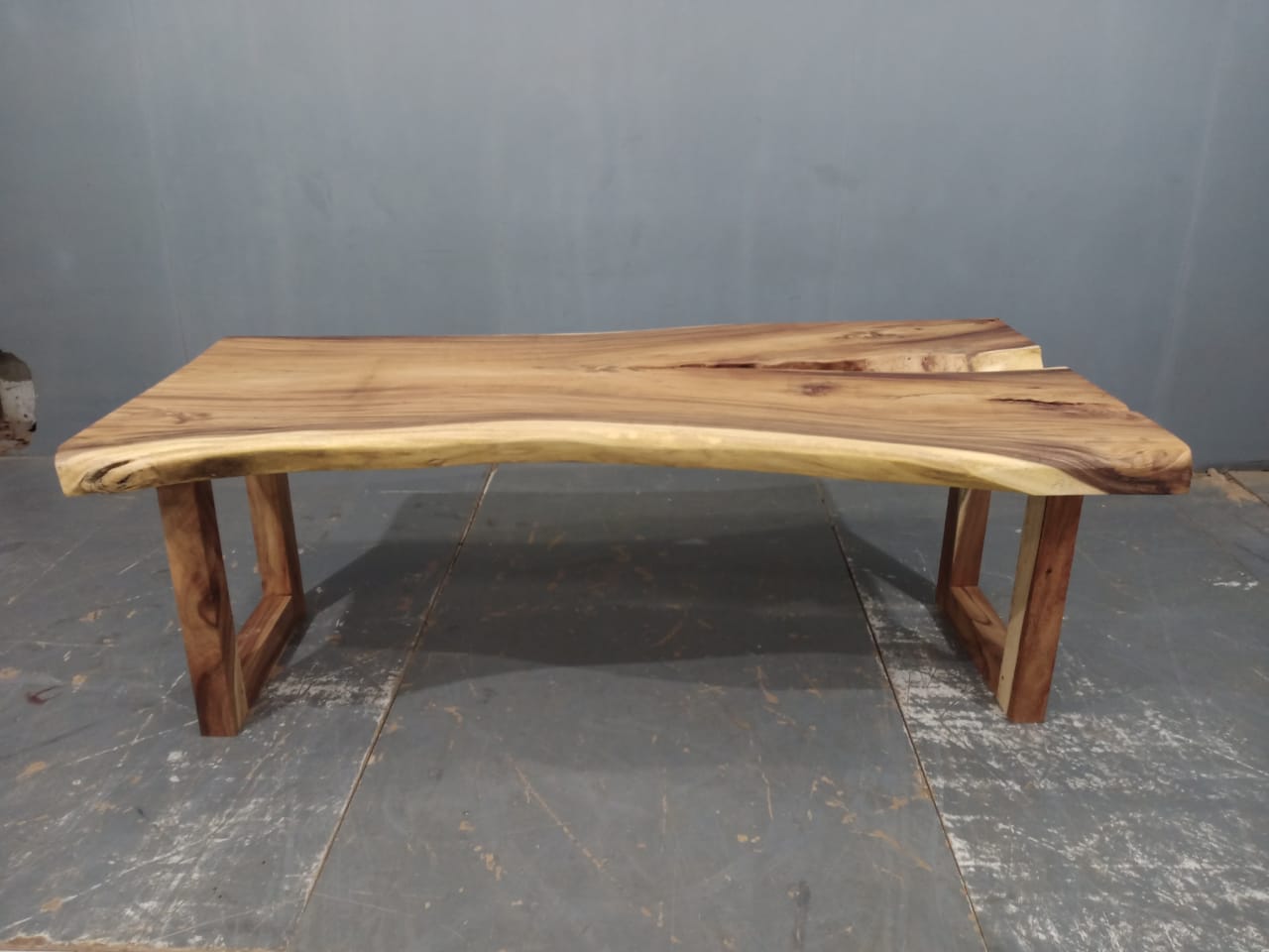 LIVE EDGE TABLES